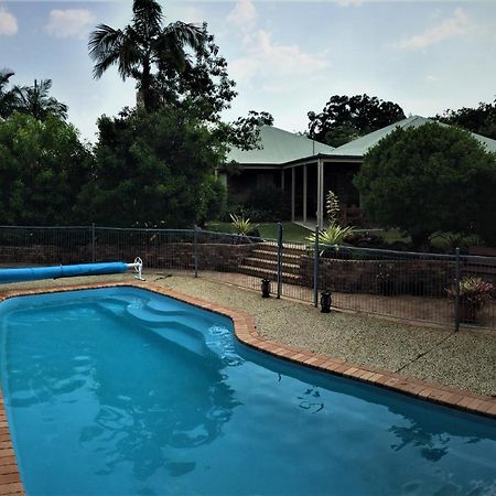 River Gum Luxury Bed And Breakfast Diddillibah Экстерьер фото