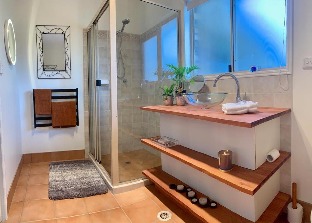 River Gum Luxury Bed And Breakfast Diddillibah Экстерьер фото